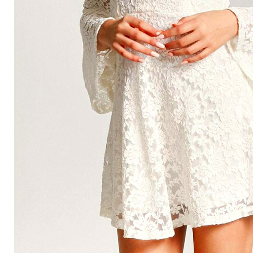 FOREVER 21 LACE MINI DREESS SIZE LARGE VERY SEXY